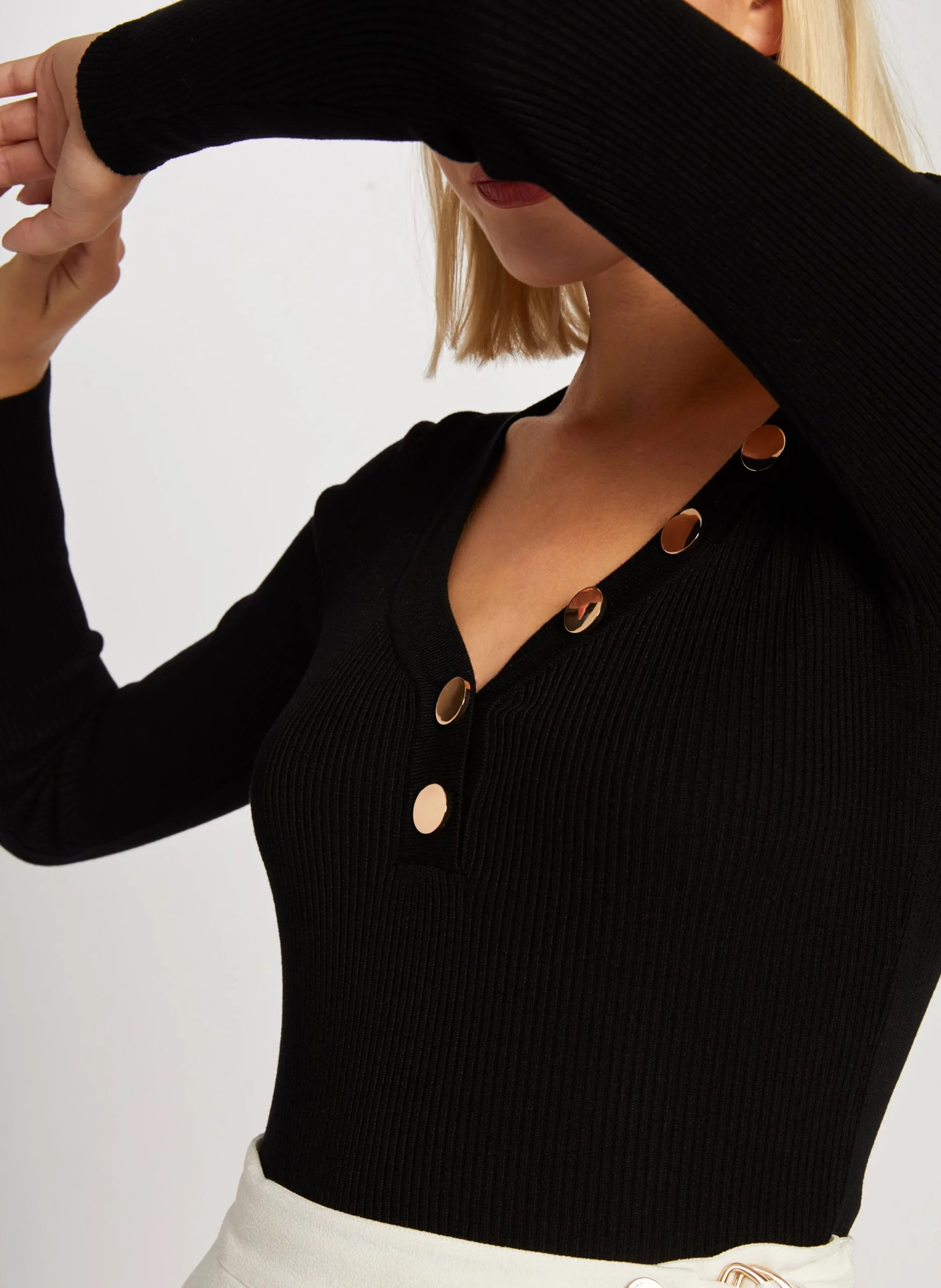 Pull col V boutonné en maille côtelée Marron 201-MBANBI.N