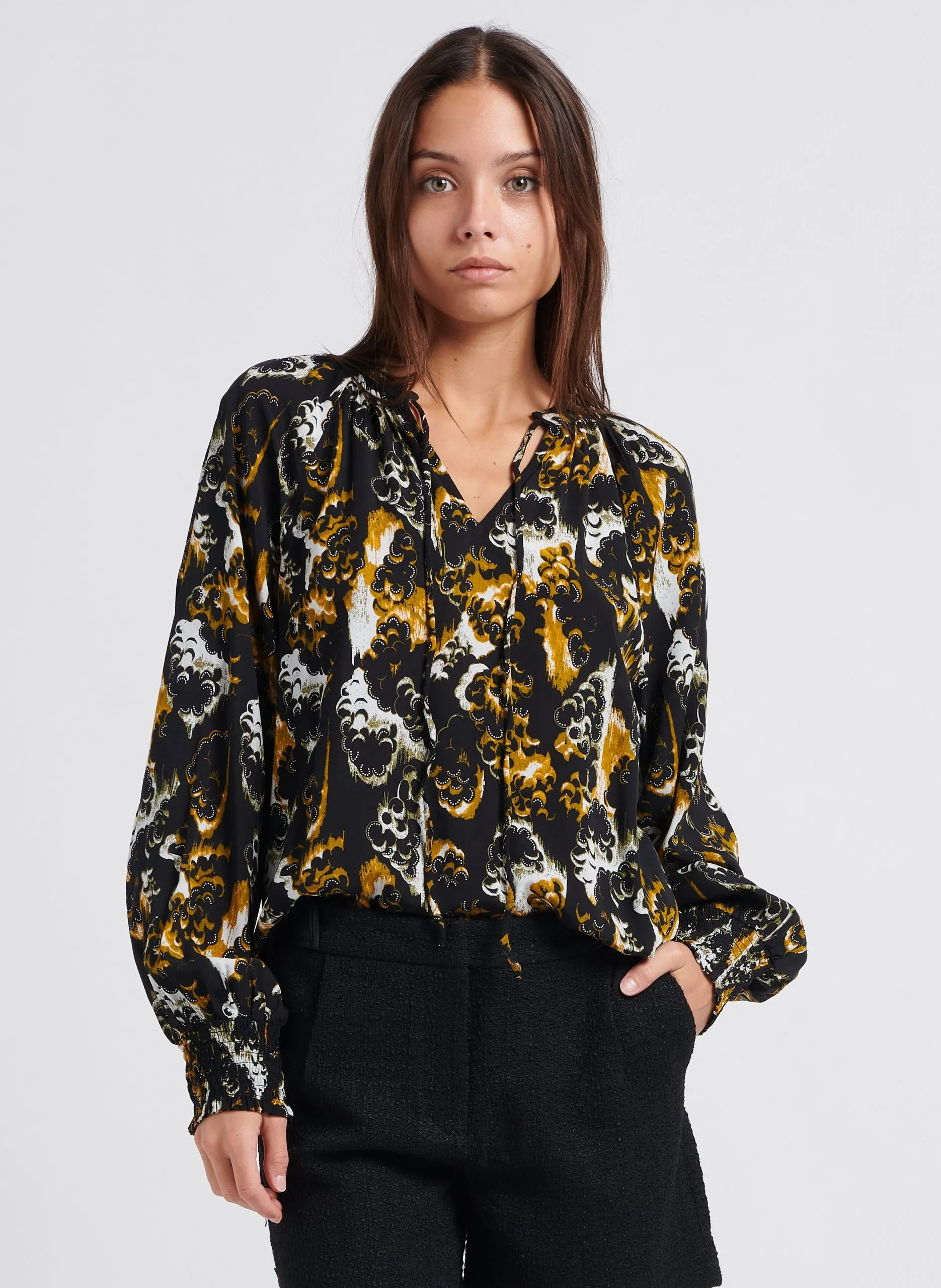 Top évasé encolure V imprimé Noir ZENIA JADA