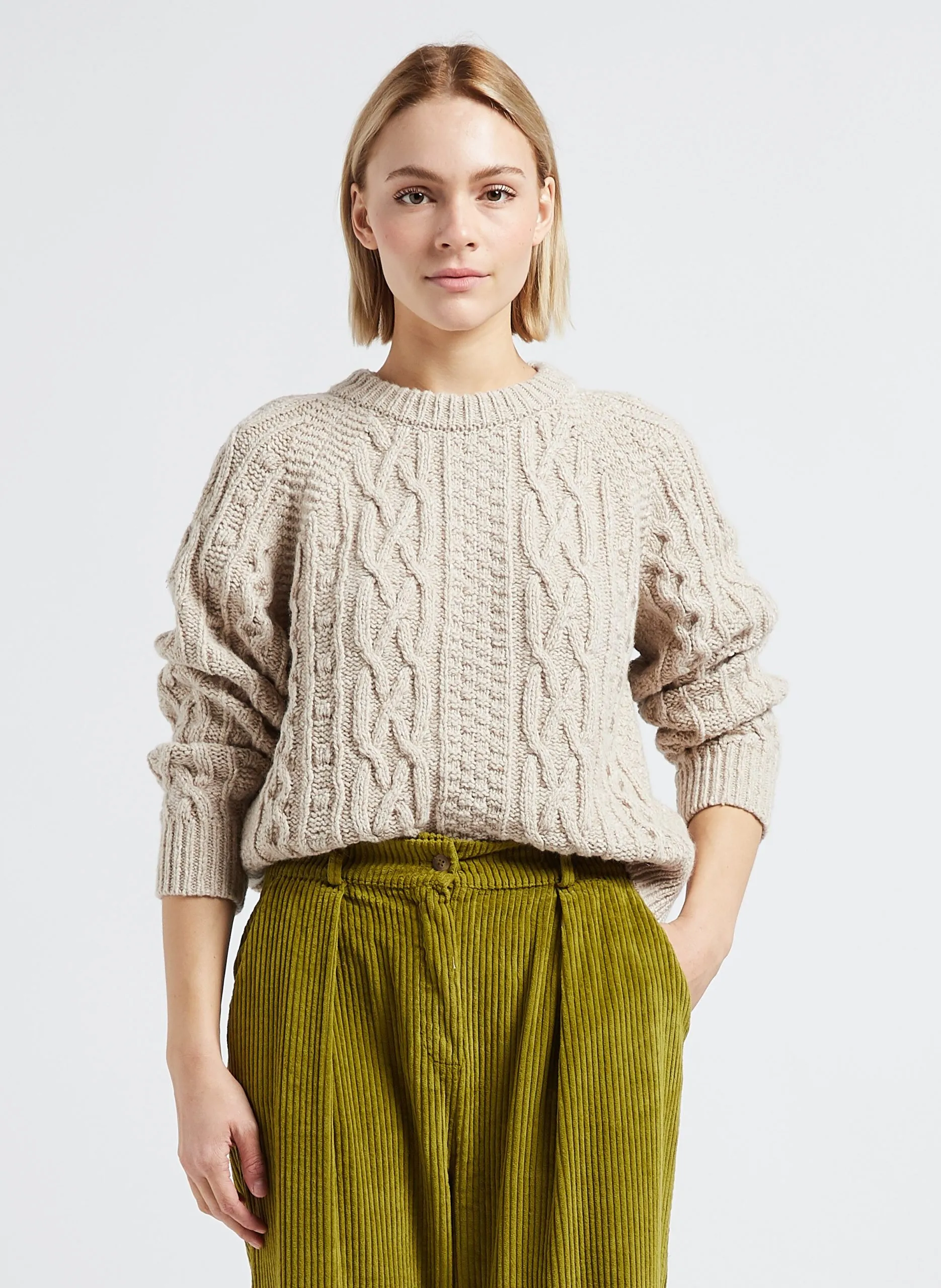 Pull col rond torsadé en laine mélangée Beige TIRSO