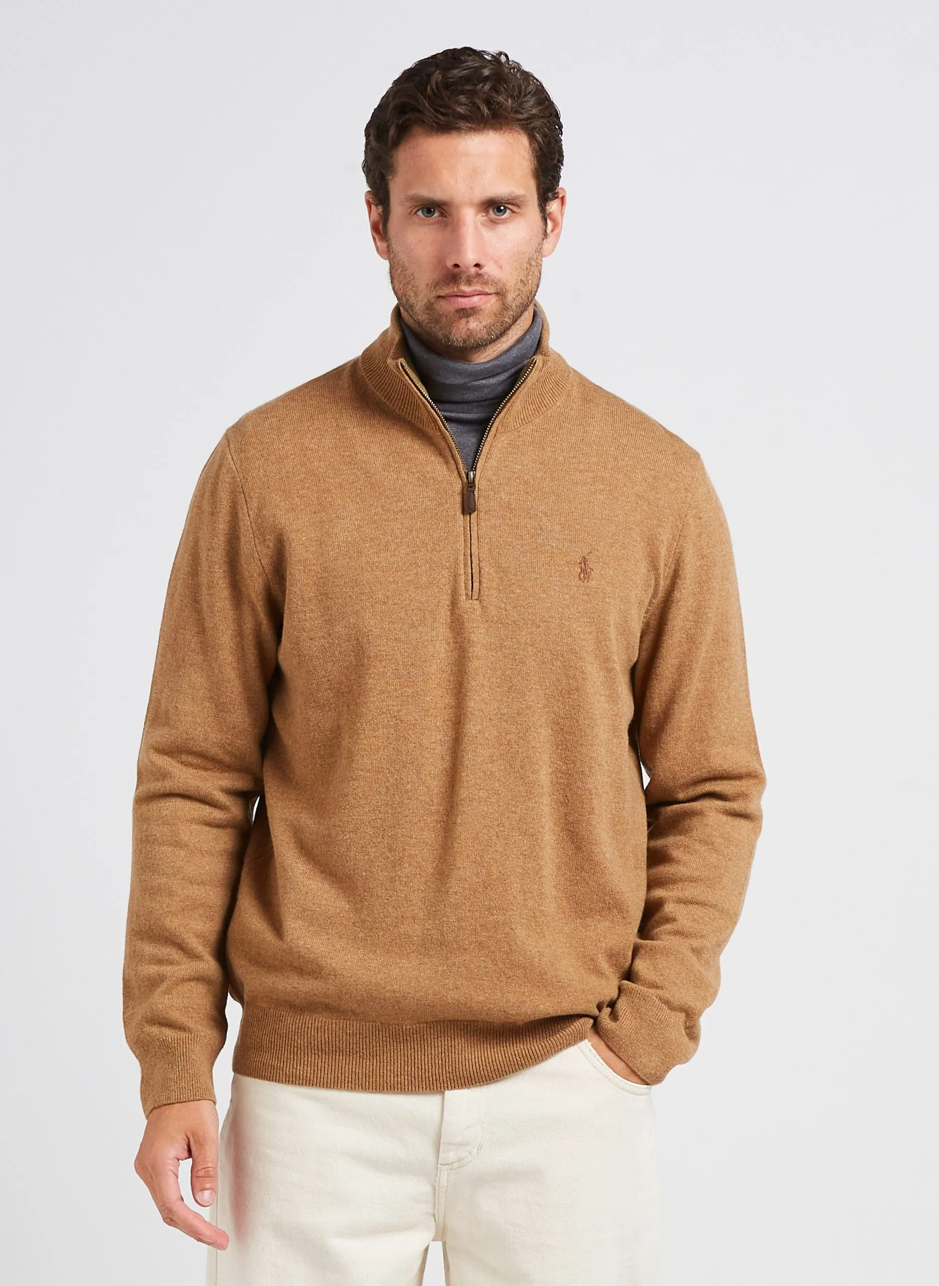 Pull col montant regular-fit brodé en laine mérinos Marron