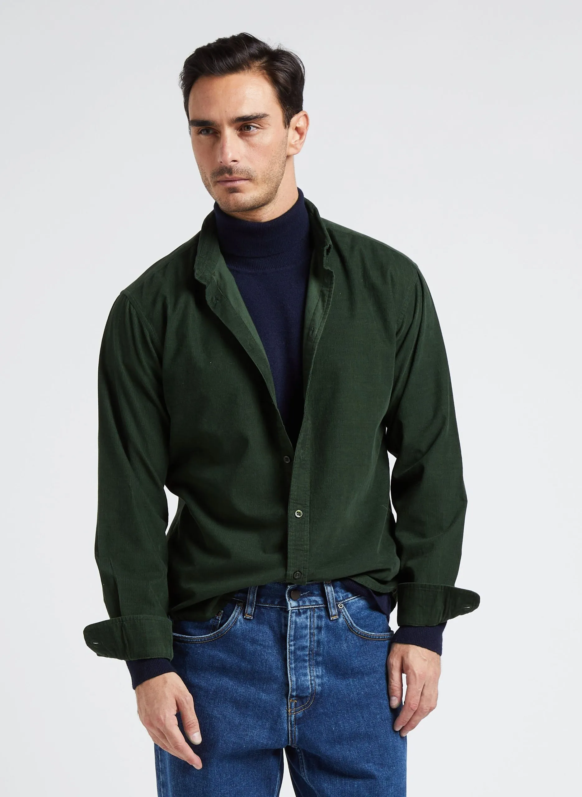 Chemise à col classique droite en velours côtelé Vert ANT