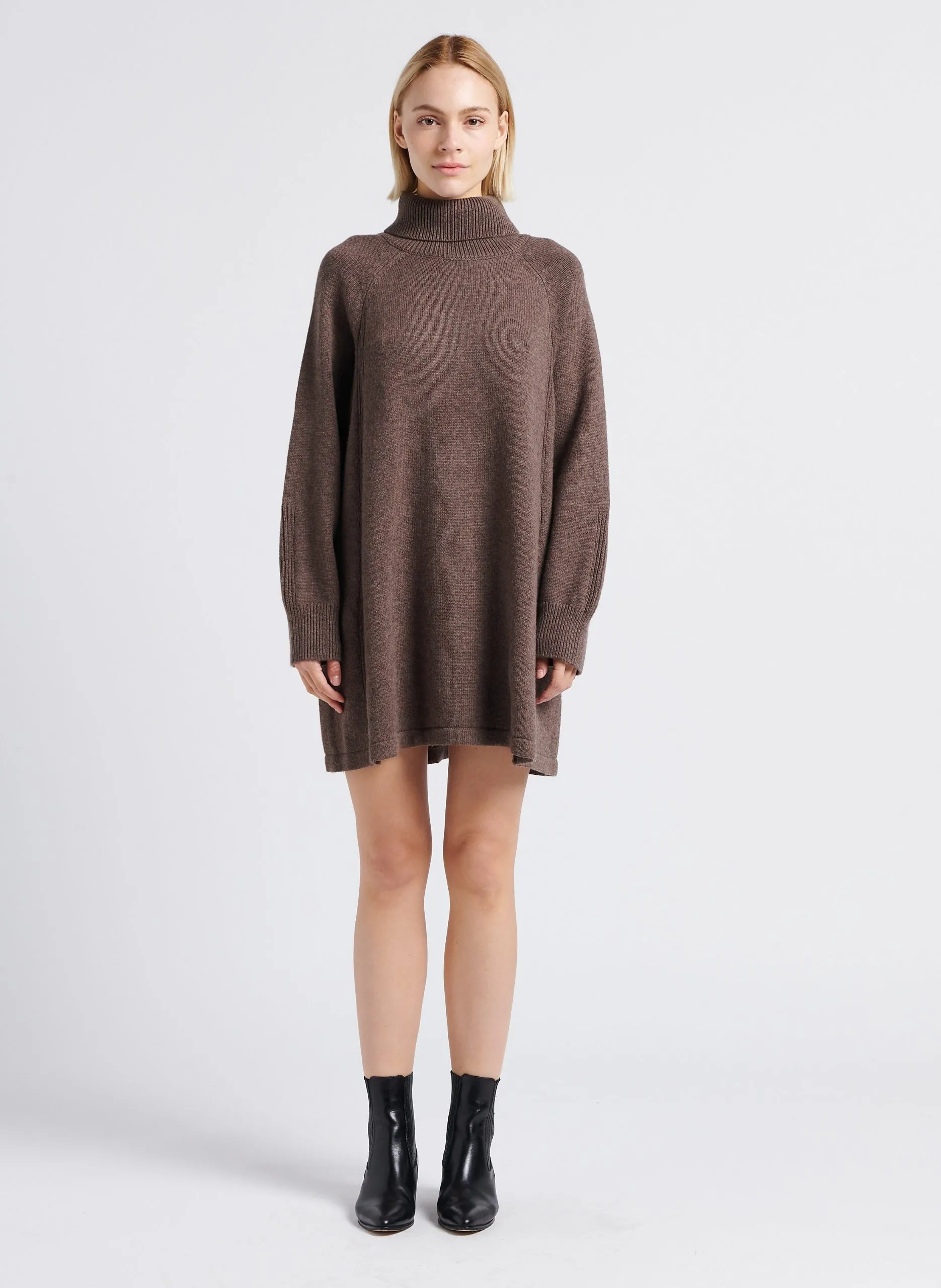 Robe courte col roulé en laine et coton Marron MEDEE