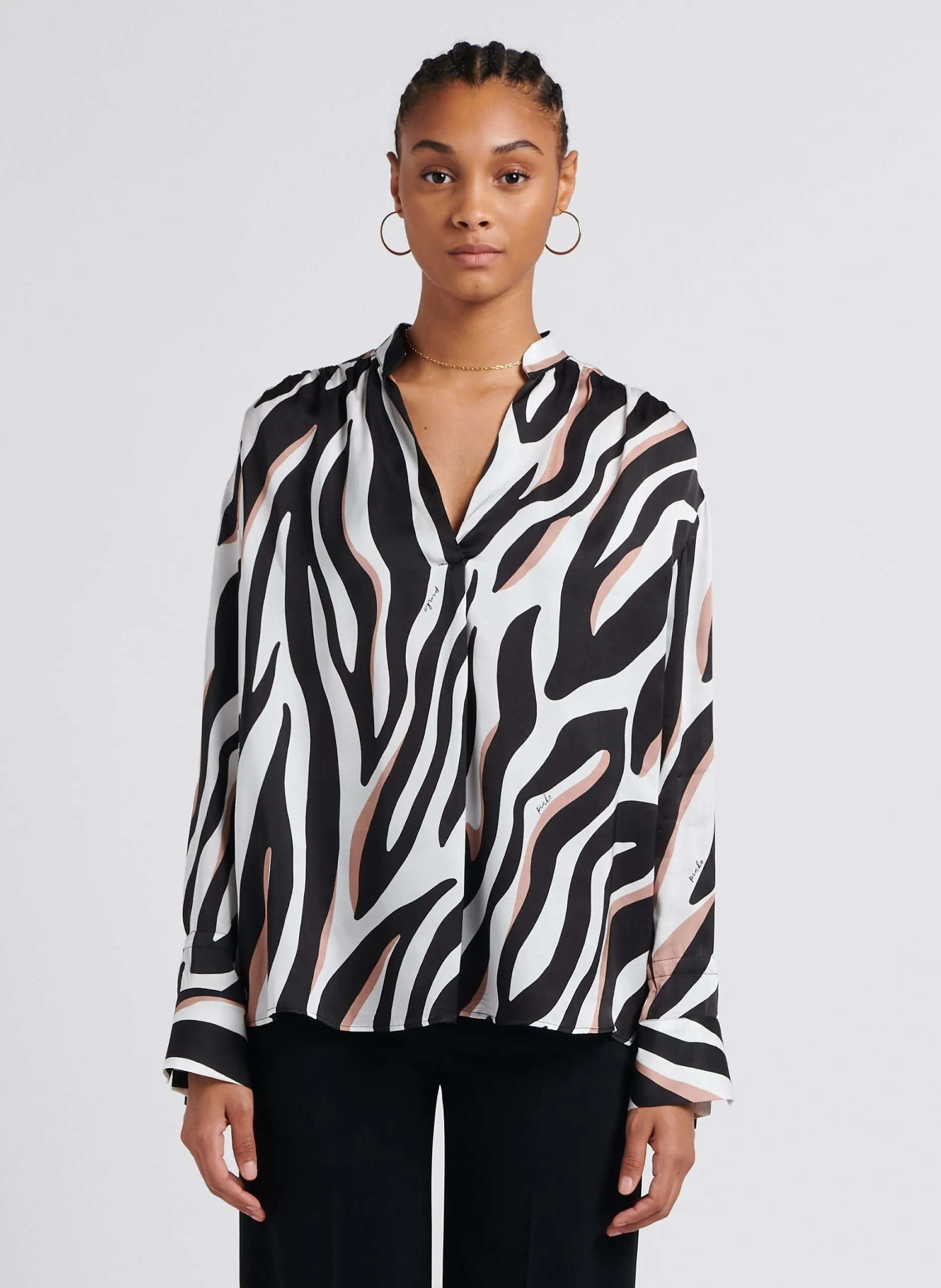 Blouse droite encolure V satinée Multicolore BETTINA