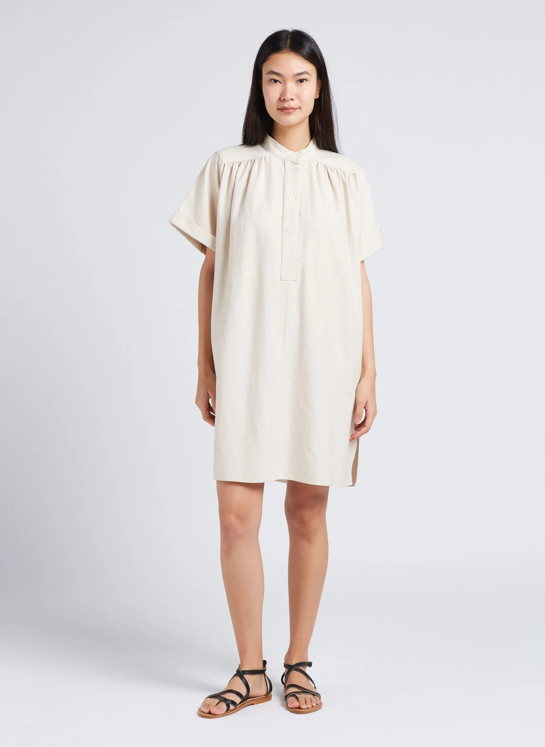 Robe courte col tunisien Beige POMME