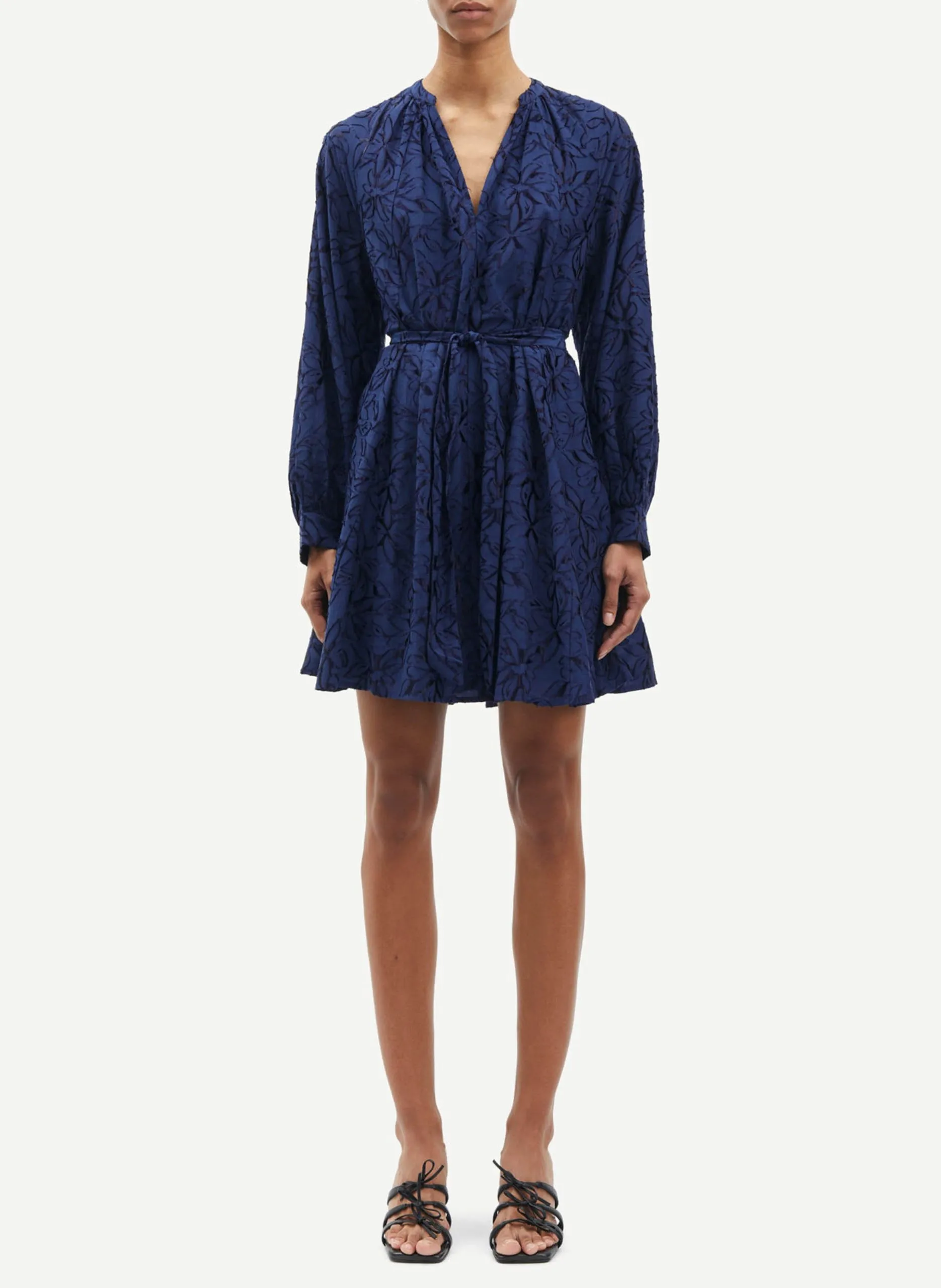 Robe courte ample col V en jacquard imprimé Bleu SAVERA