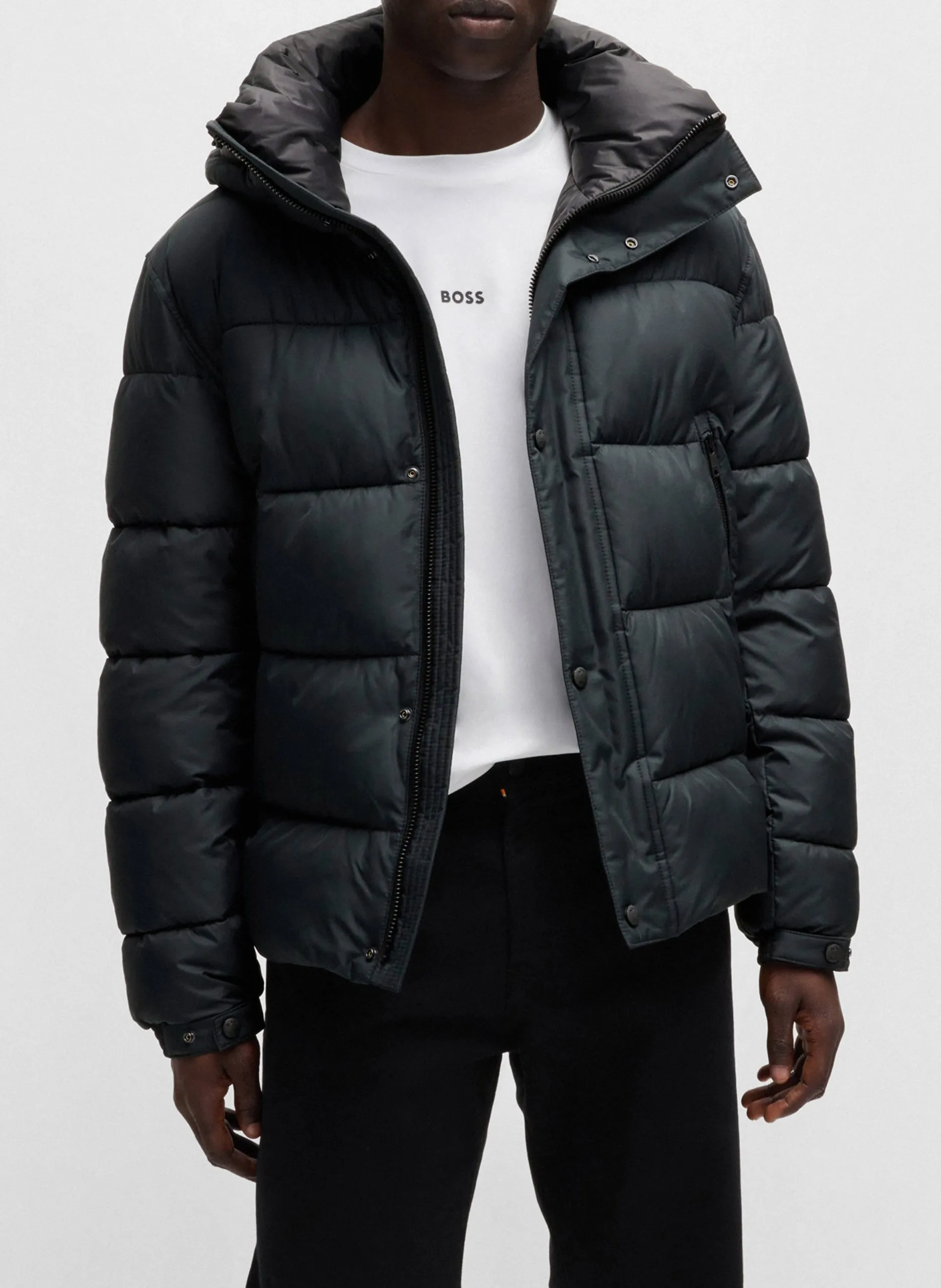 Doudoune droite à capuche matelassée Noir