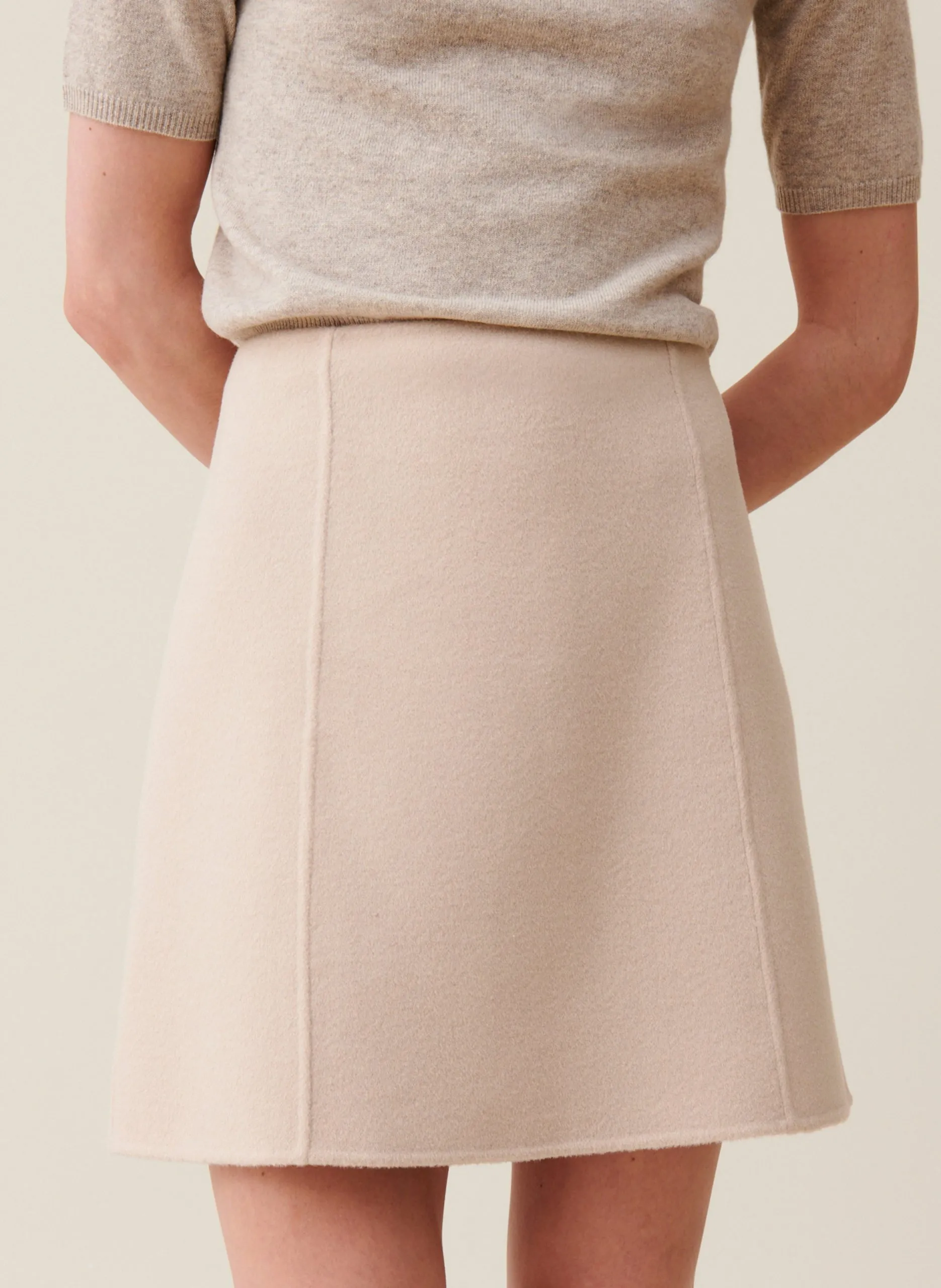 Jupe courte en laine mélangée Beige