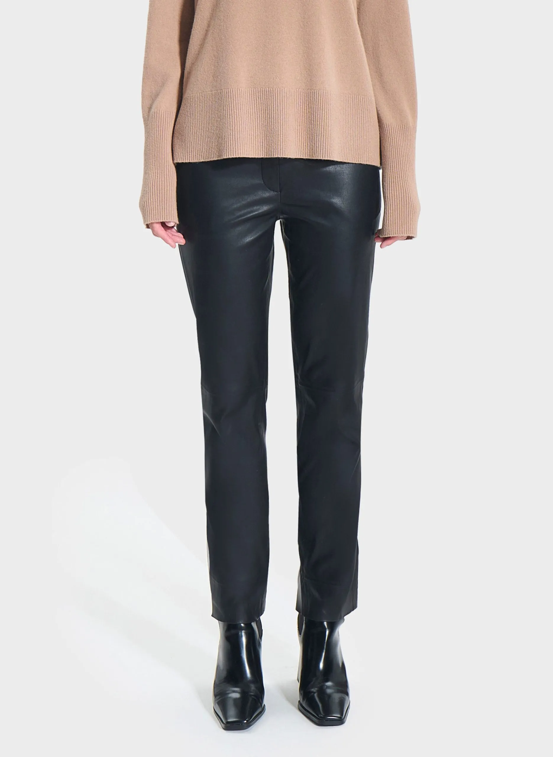 Pantalon droit en cuir Noir PLAISIR