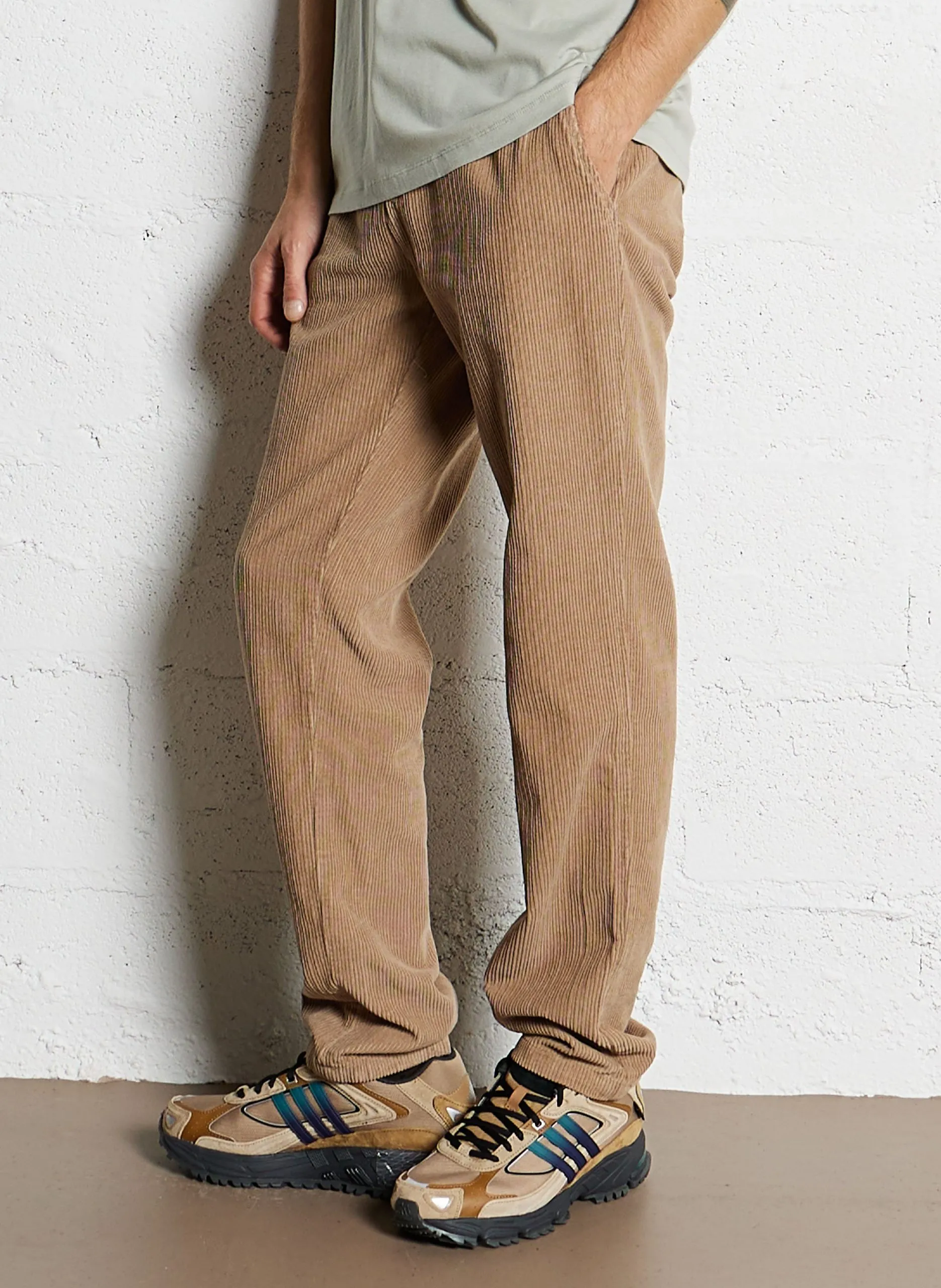 Pantalon droit en velours côtelé Beige DREUILLE