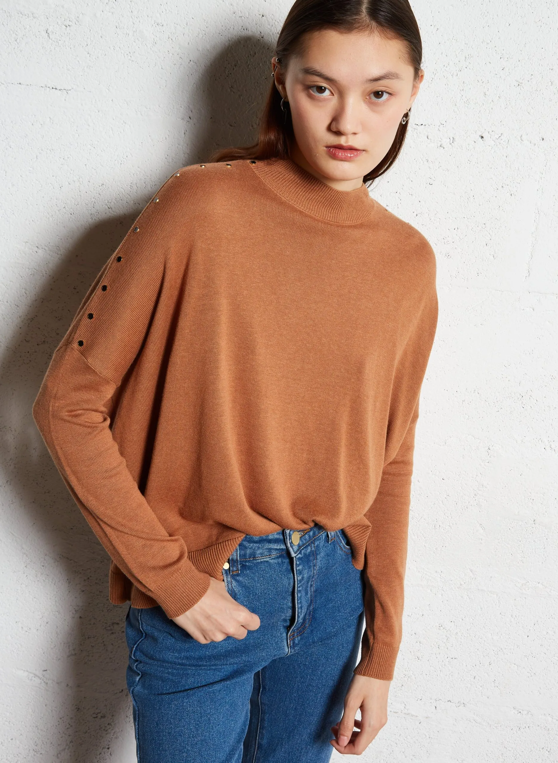 Pull cape tricot boutonné Marron