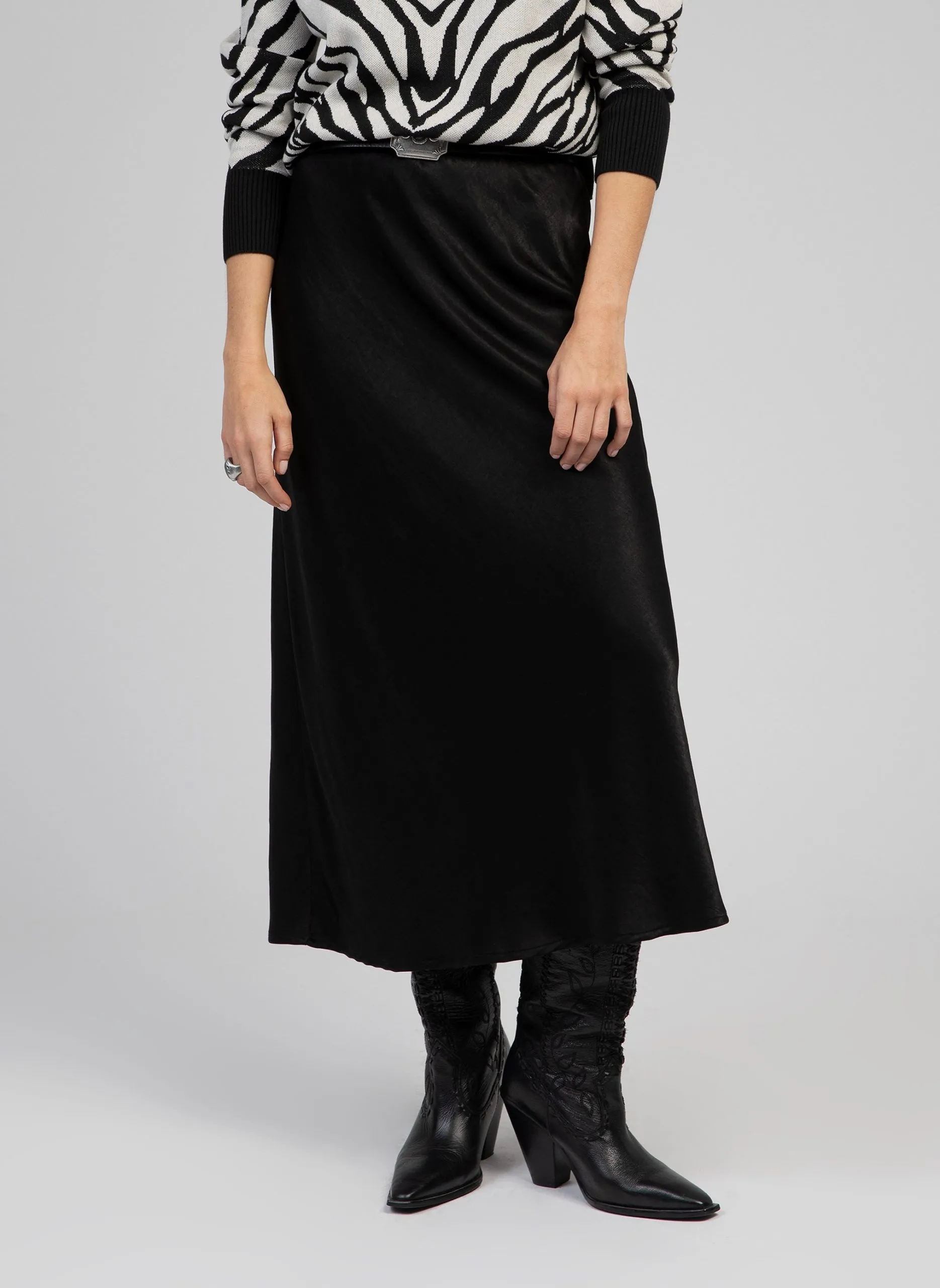 Jupe midi satinée Noir GALVINA