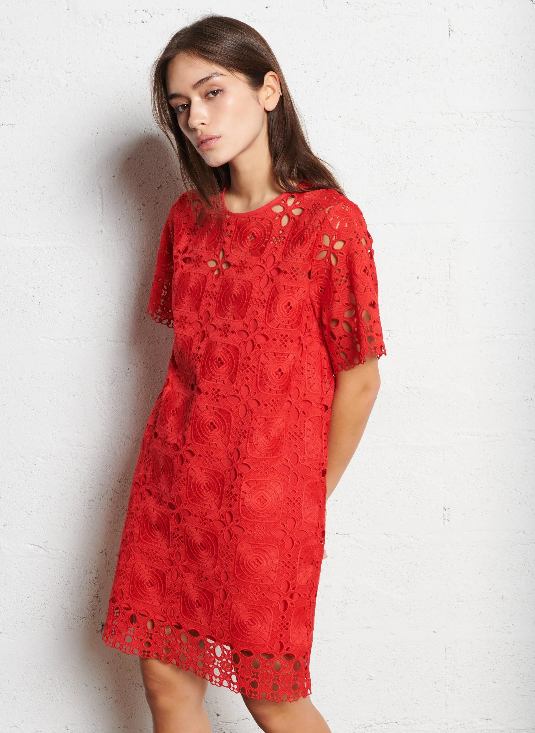 Robe courte col rond en crochet Rouge CERISE