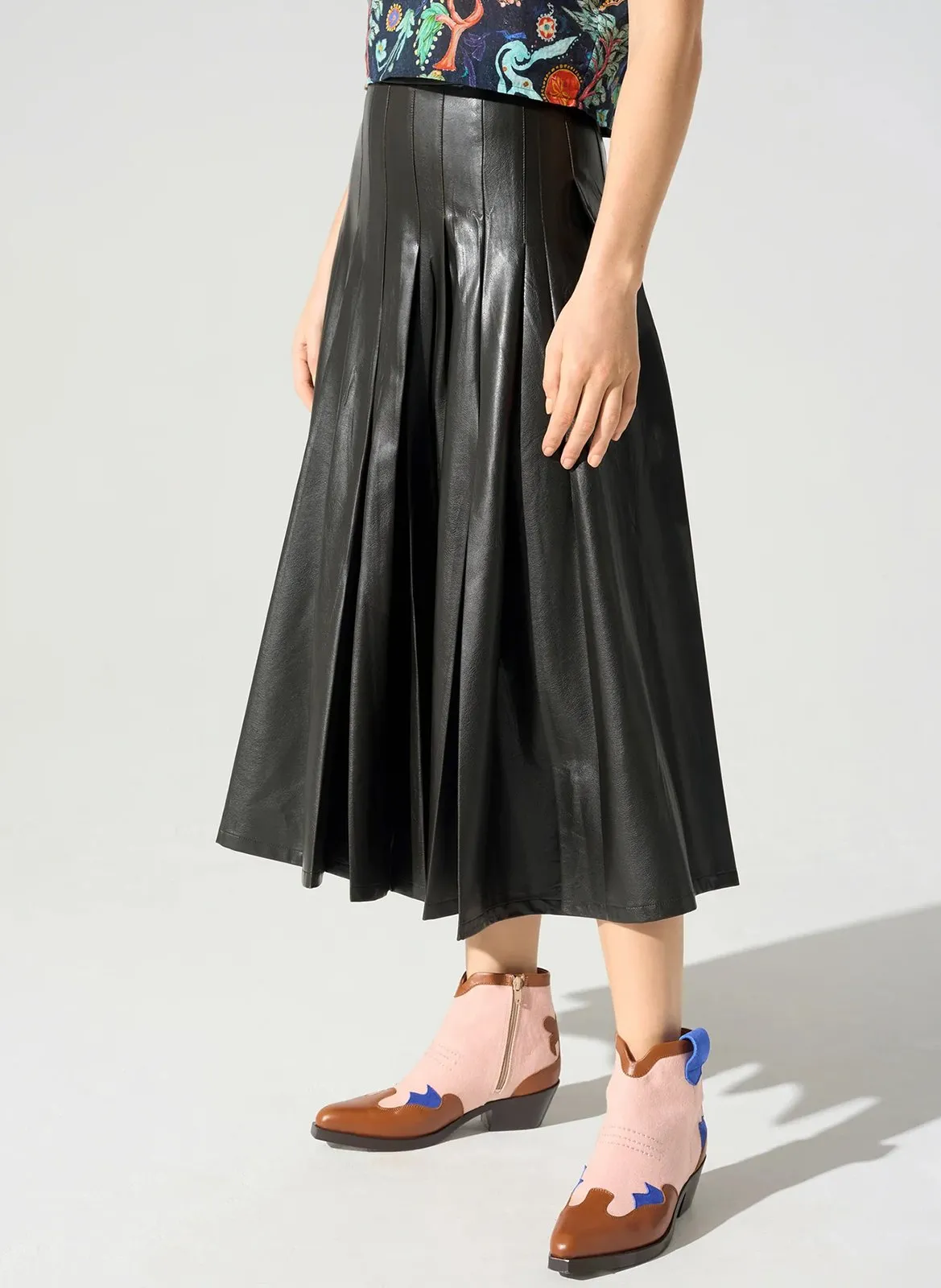 Jupe midi évasée effet cuir Noir