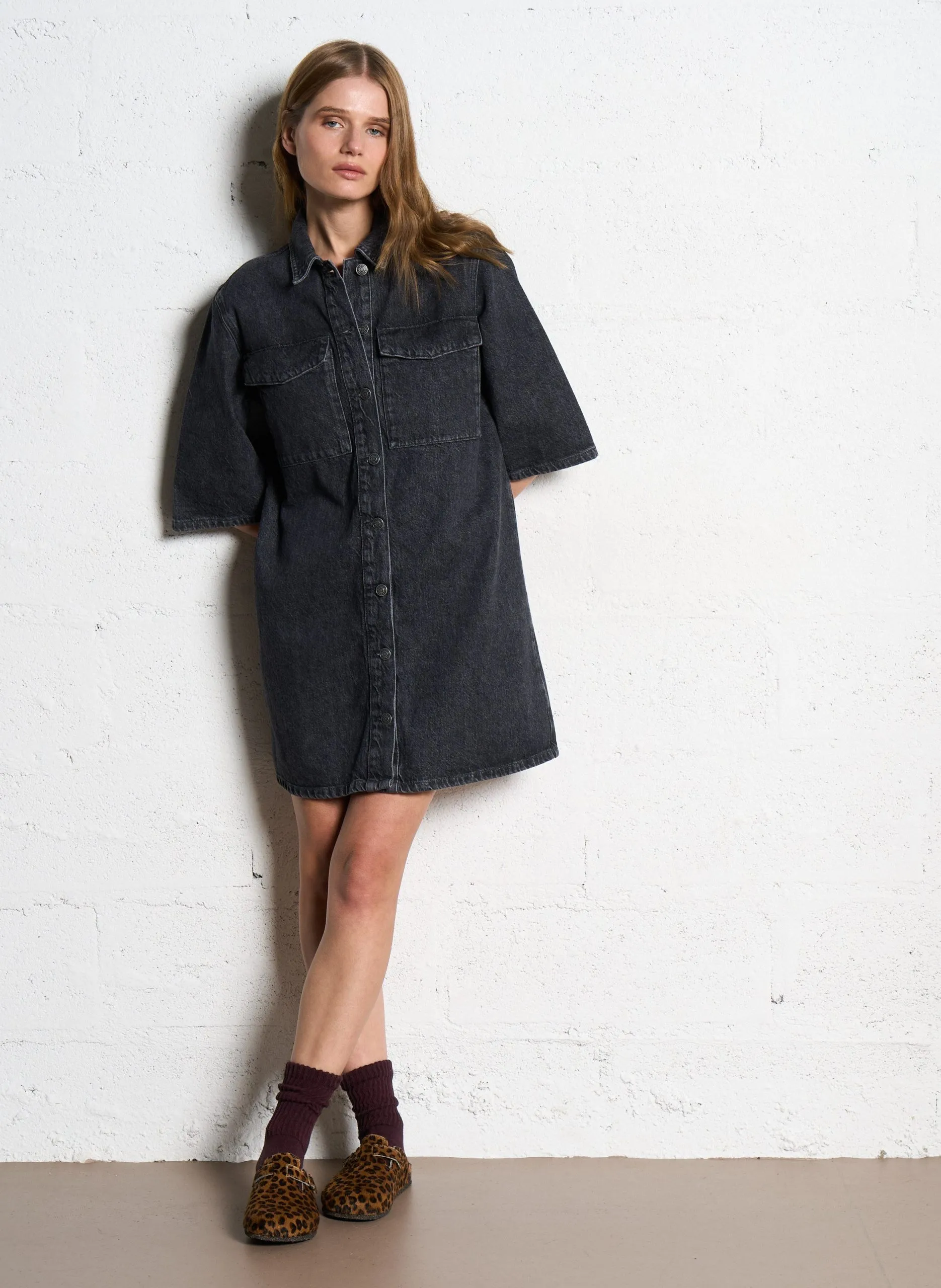 Robe courte boutonnée en jean Noir HARPER
