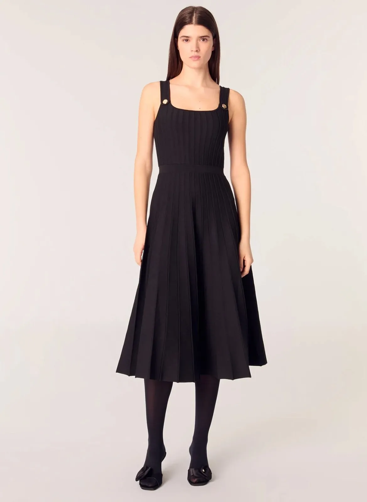 Robe courte plissée à bretelles Noir