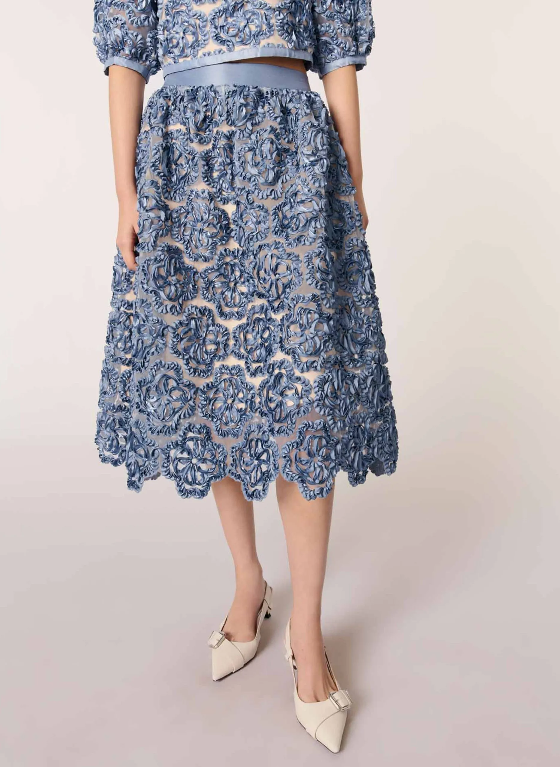 Jupe midi en organza à motifs floraux Bleu
