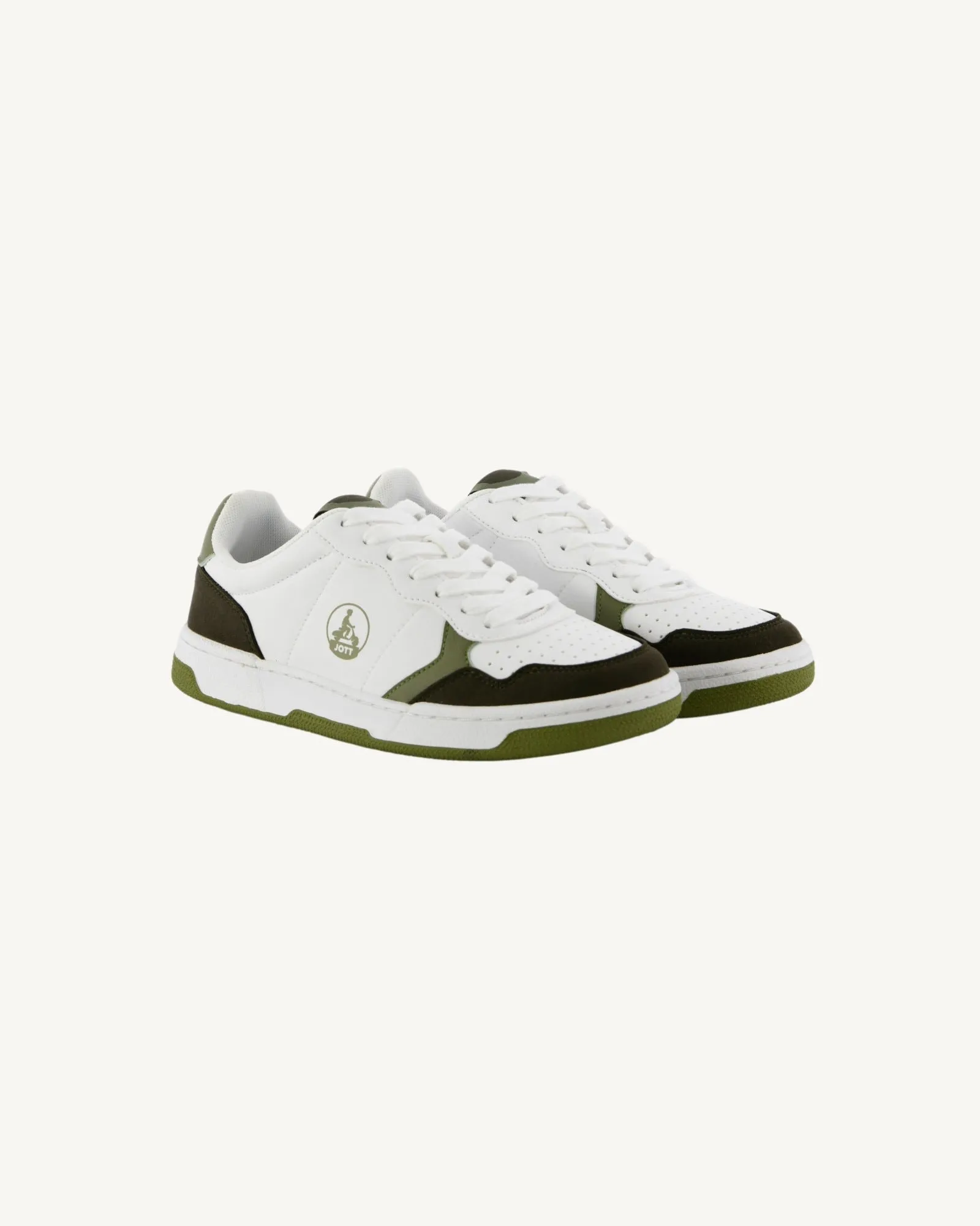 Tennis shoes river Vert