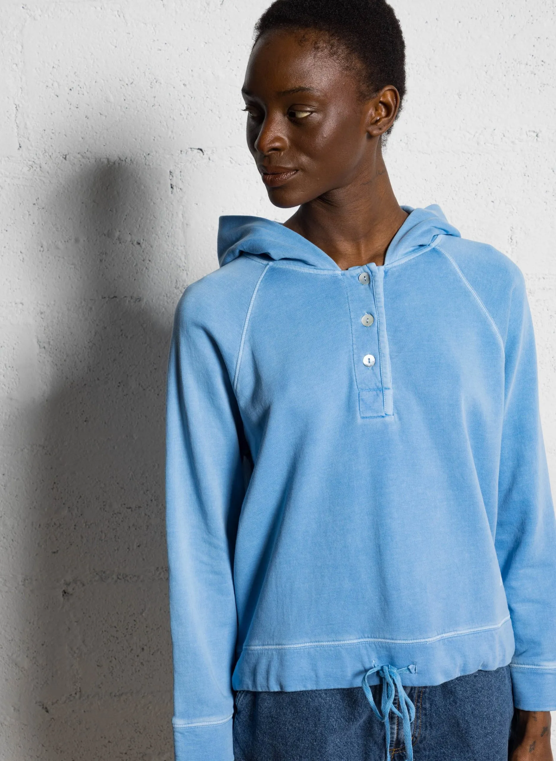 Sweat ample à capuche Bleu SUKI