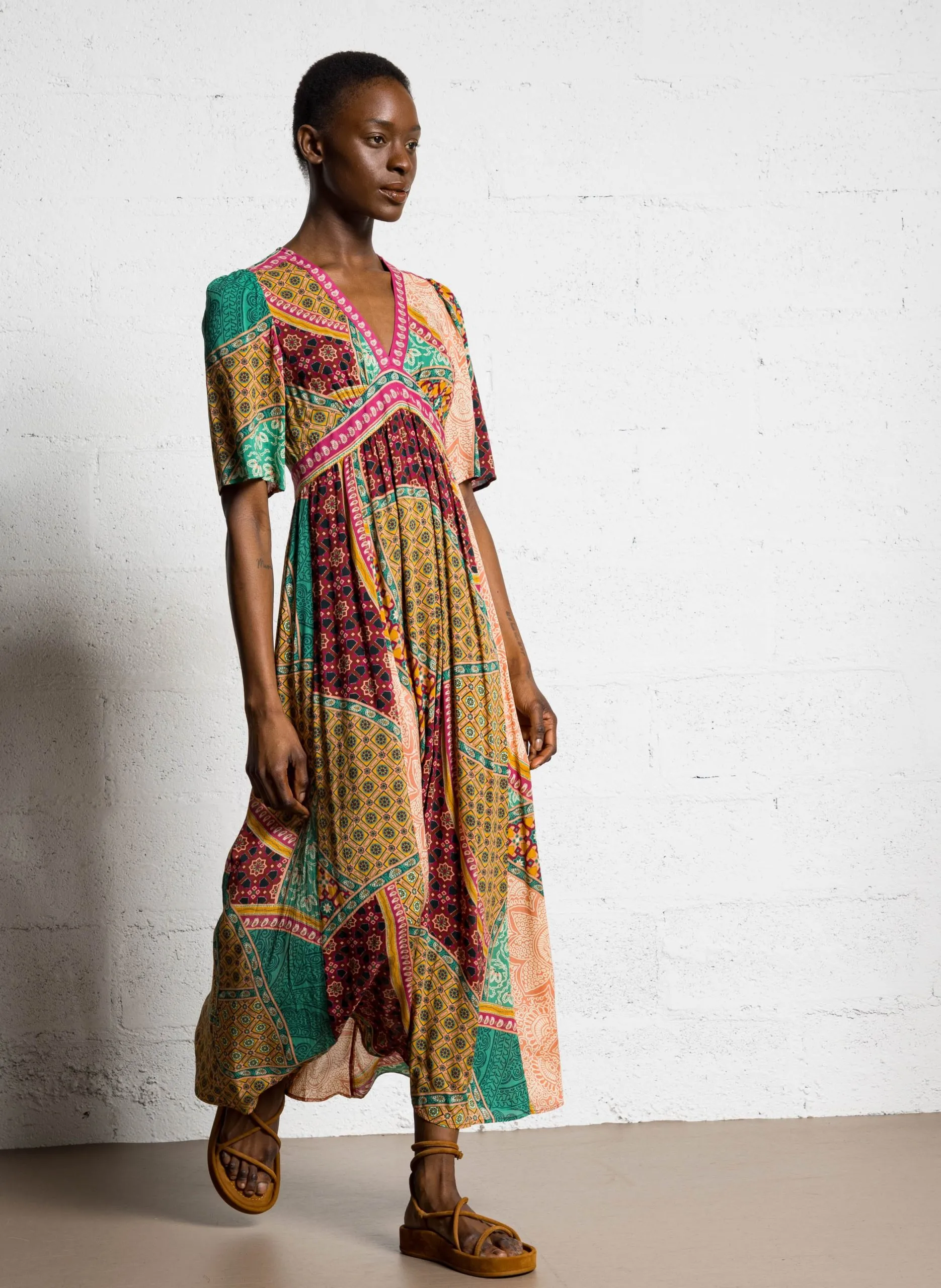 Robe longue col V imprimée Multicolore FANTA