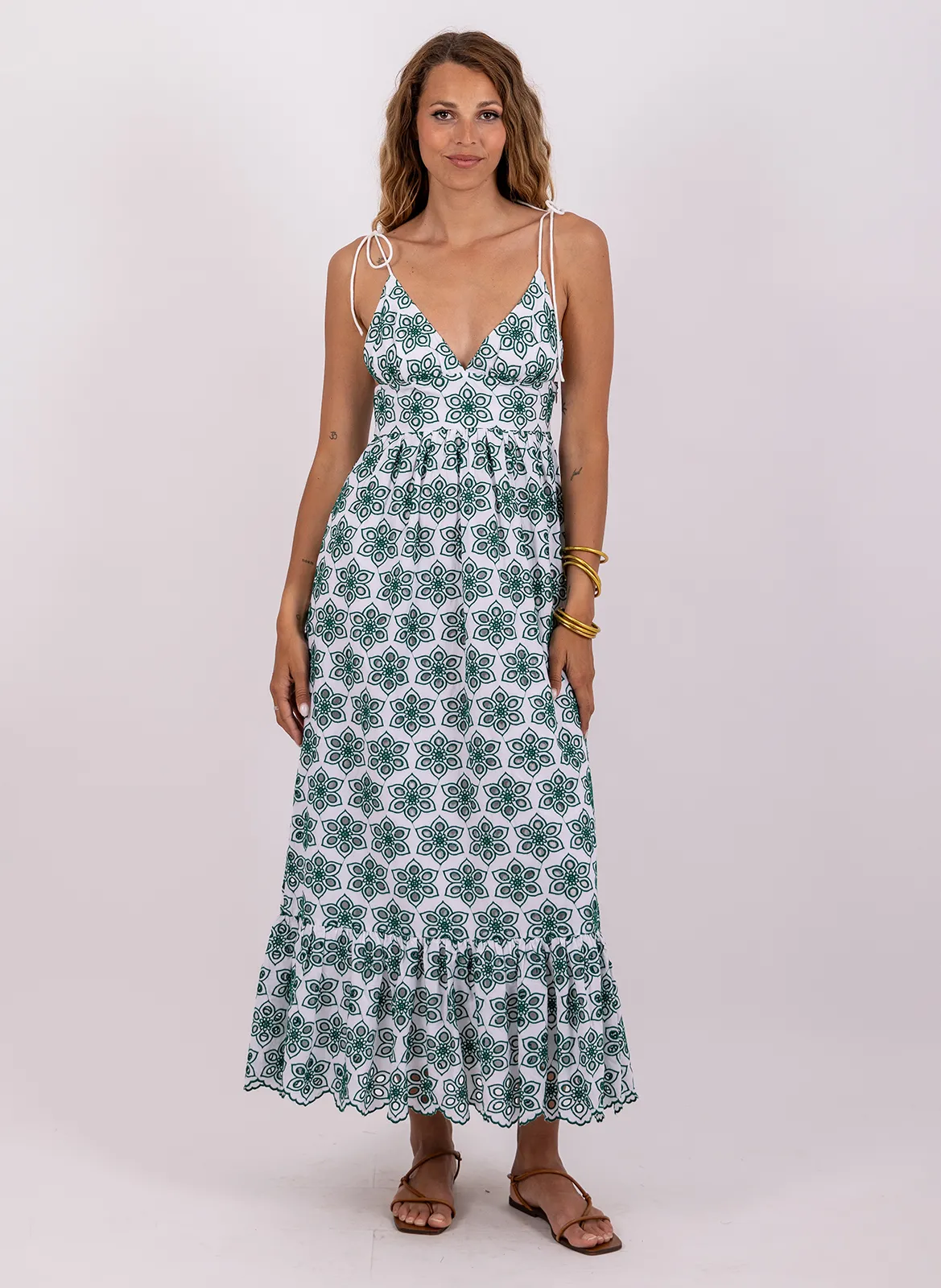 Robe longue brodée à bretelles fines Vert LOUVE