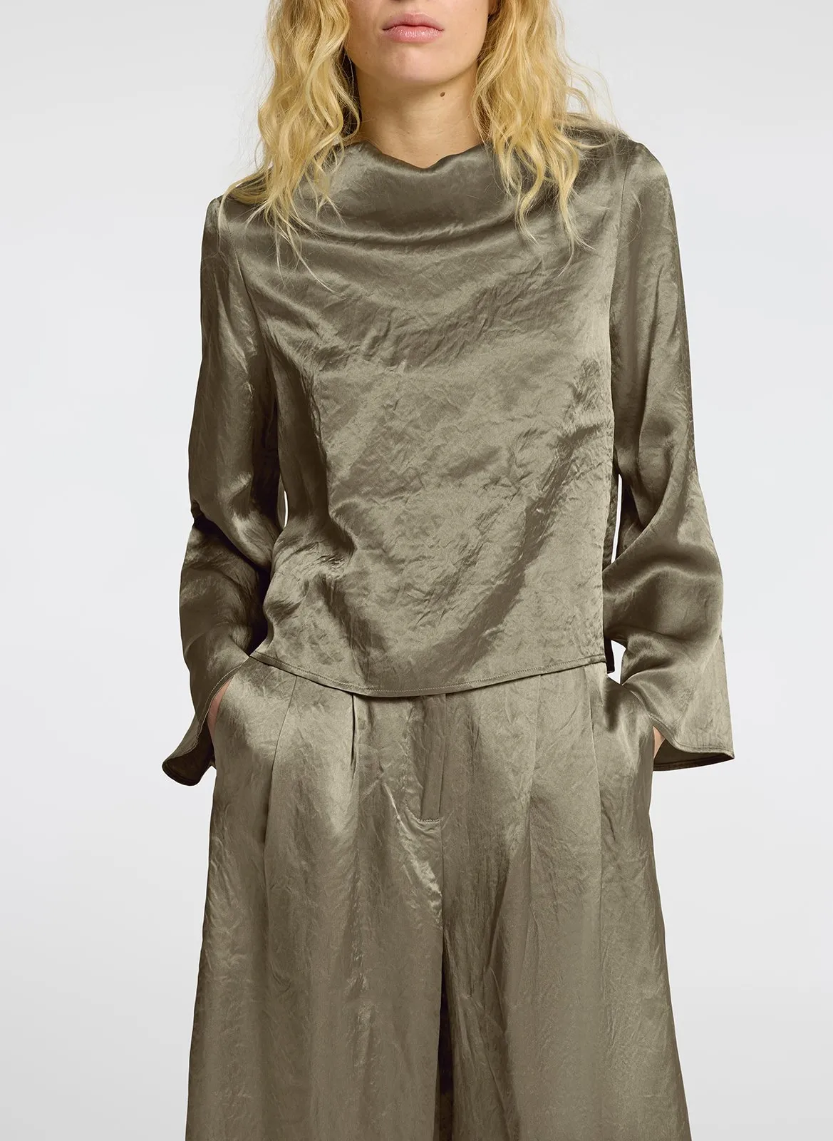 Top droit satiné Gris SELENE