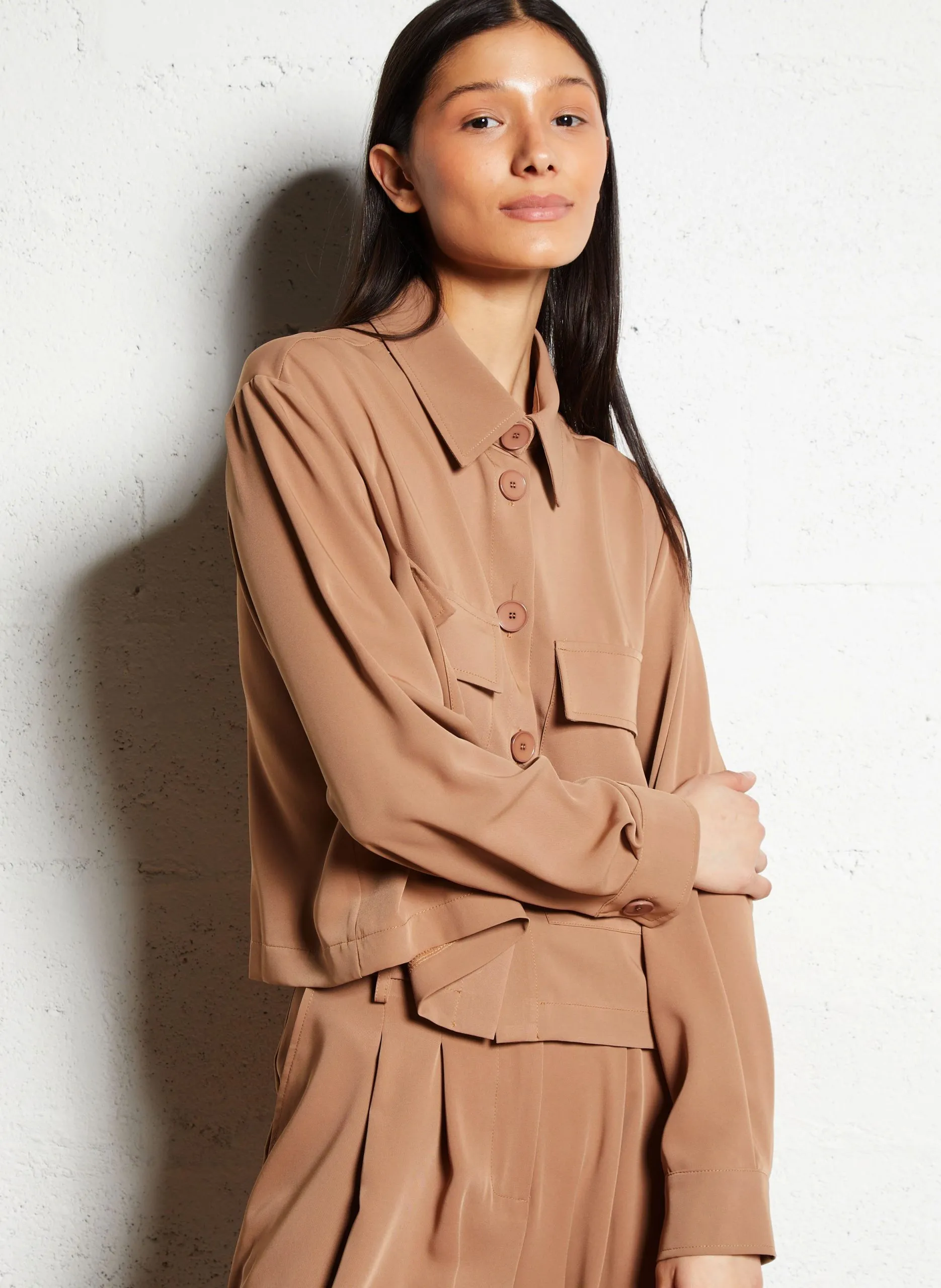 Veste courte droite boutonnée Marron