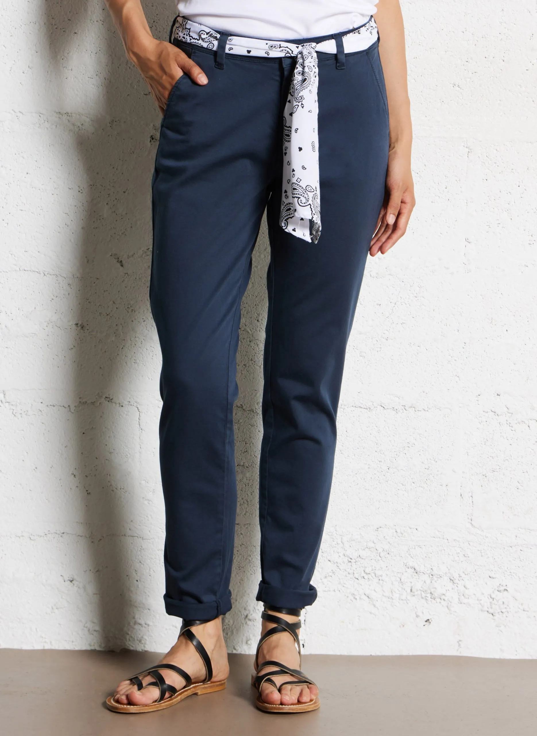 Pantalon slim en coton mélangé Bleu DYLI 7