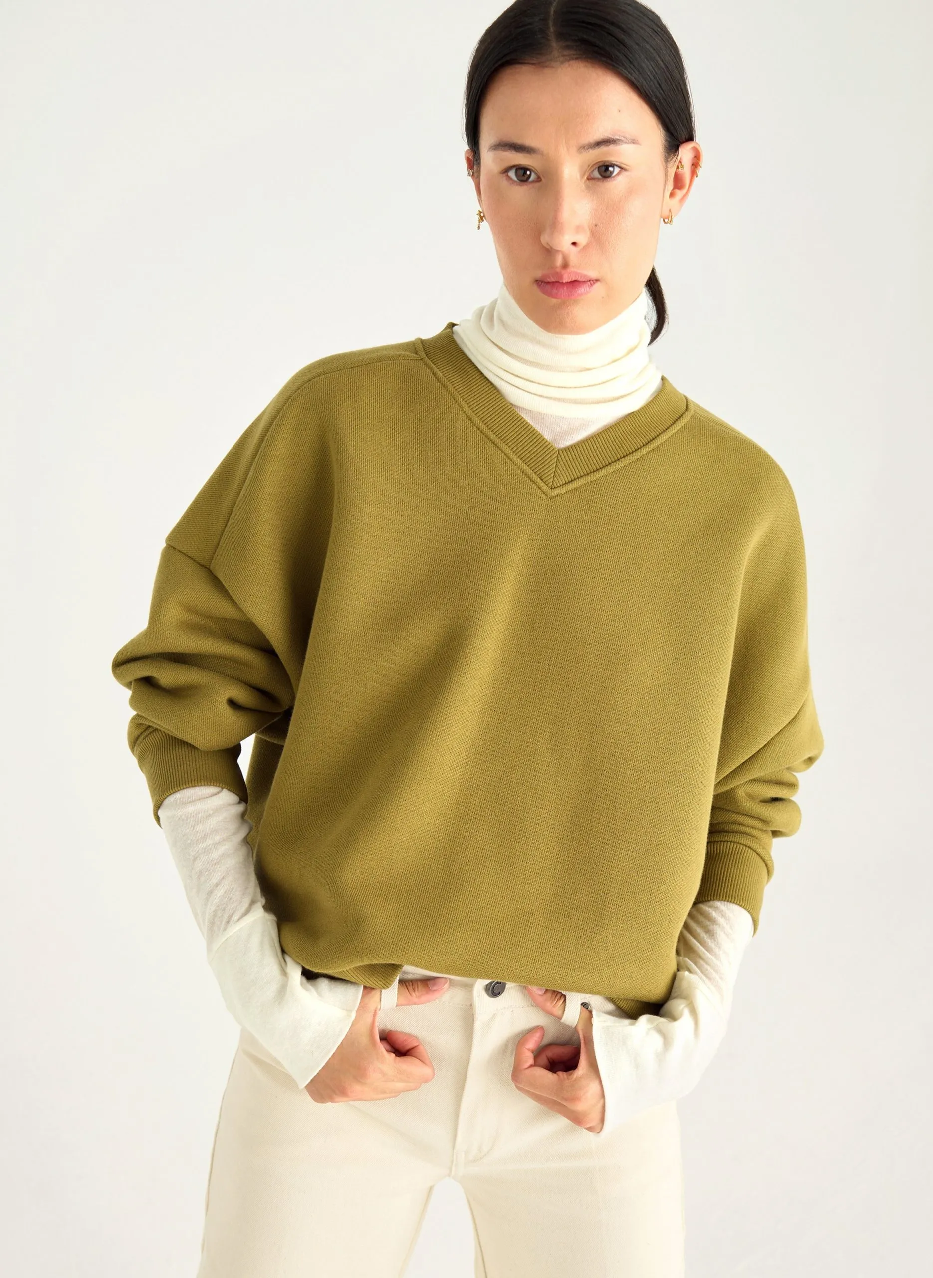 Sweat col V en coton mélangé Vert