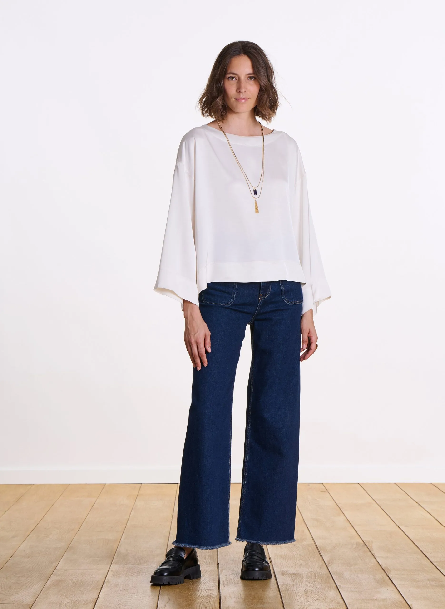 Top ample col bateau en satin Blanc