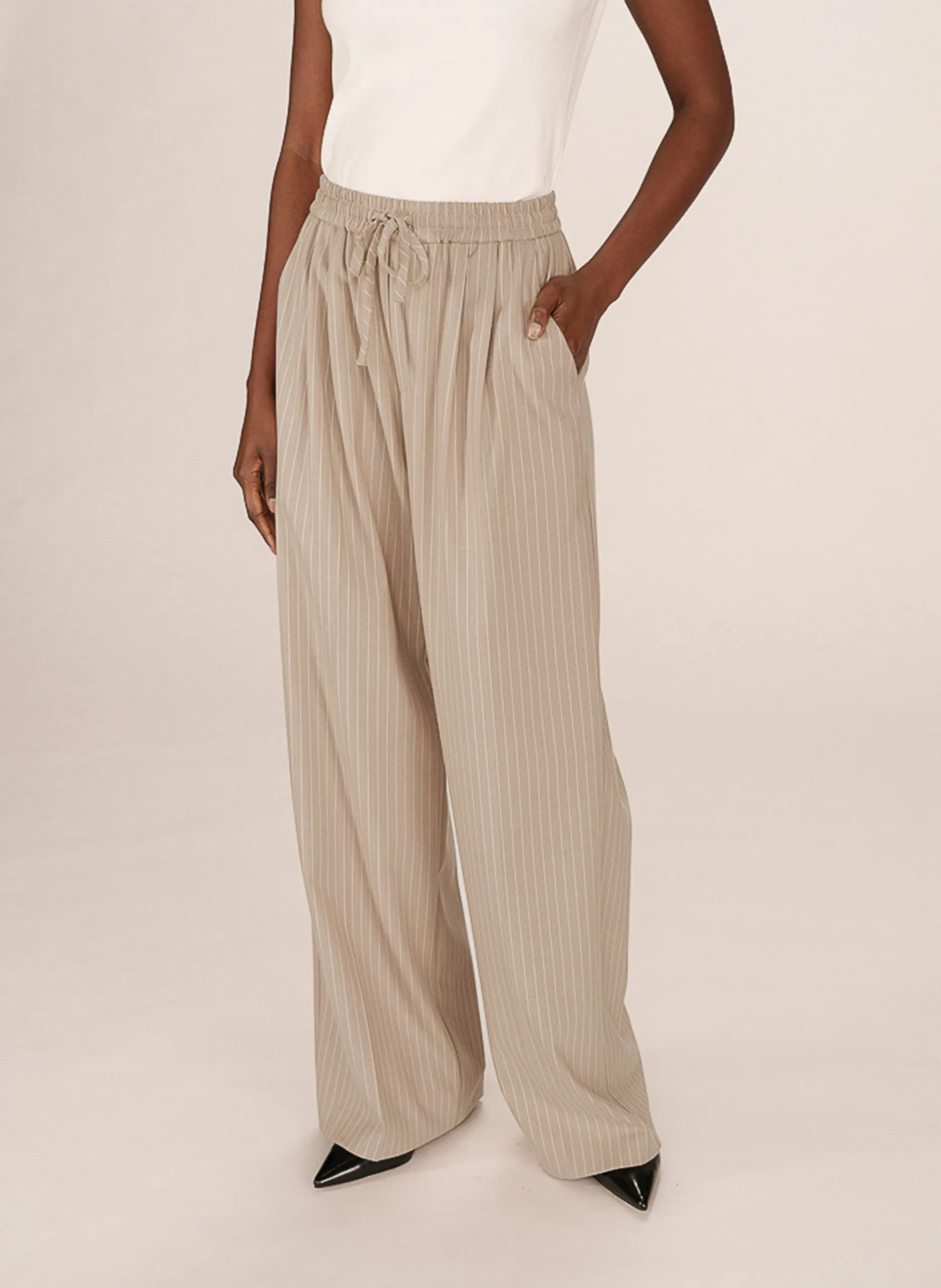 Pantalon droit à rayures Beige STAY