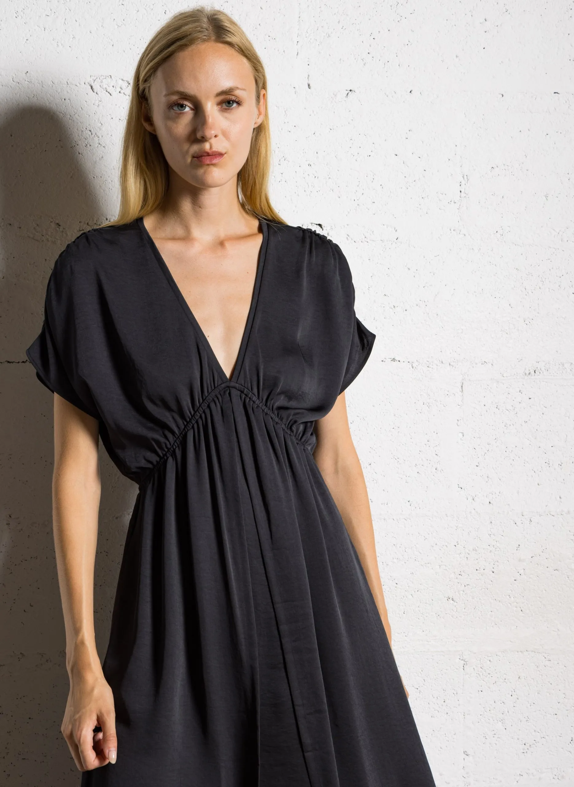 Robe longue col v Noir REVERIE