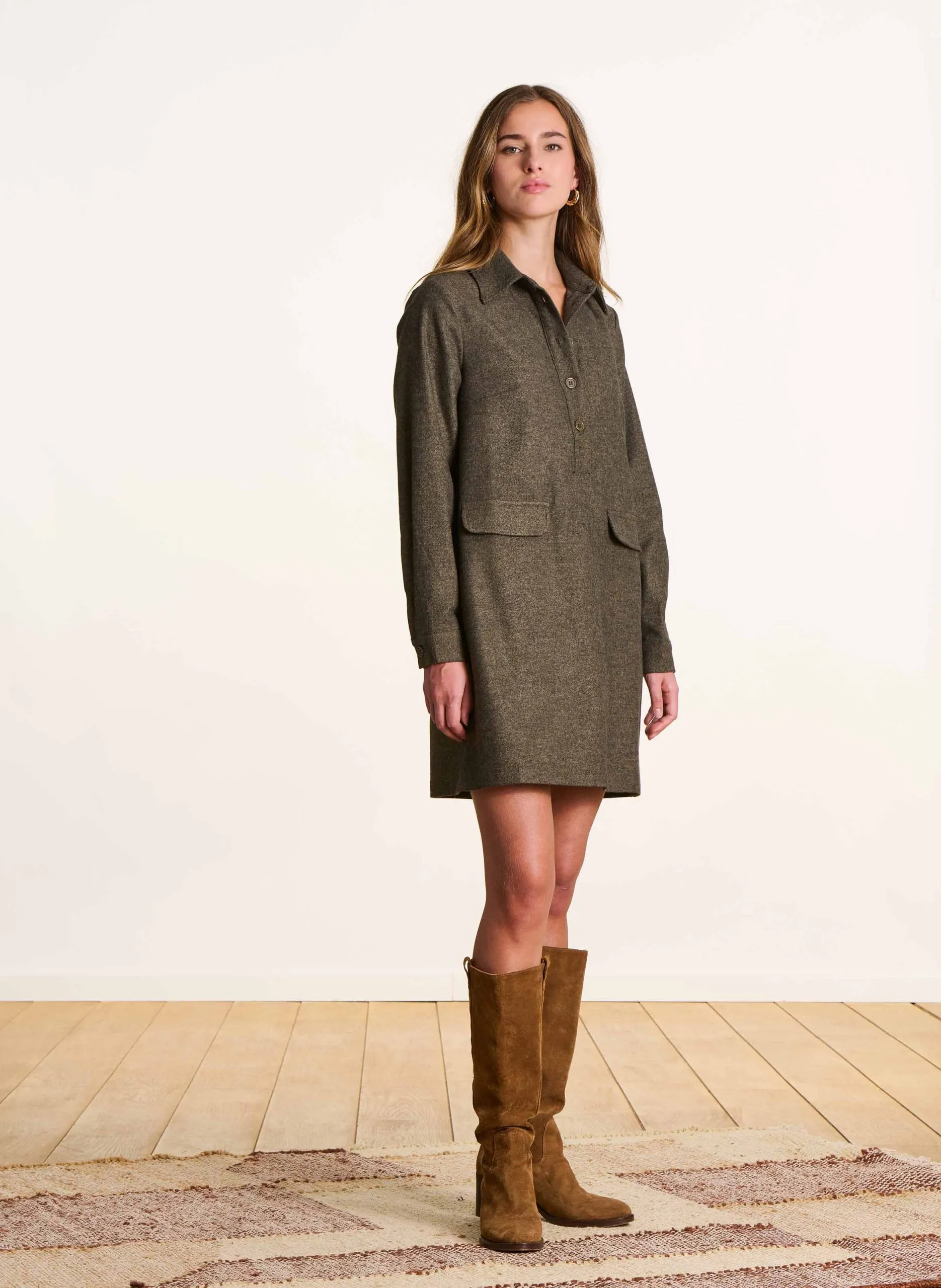 Robe courte en coton recyclé mélangé Kaki