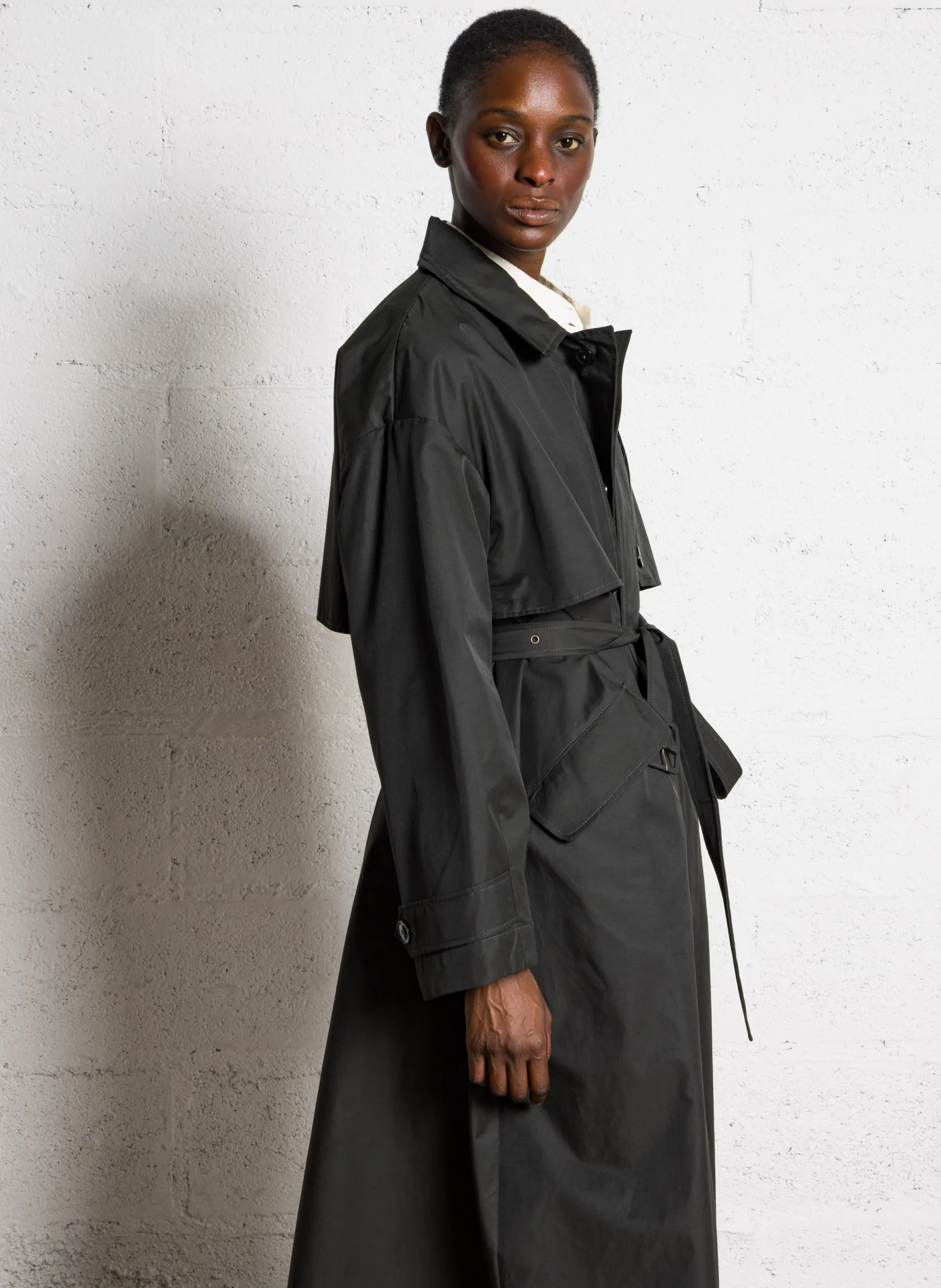 Trecnh col classique en coton mélangé Noir KINGSLEYOX