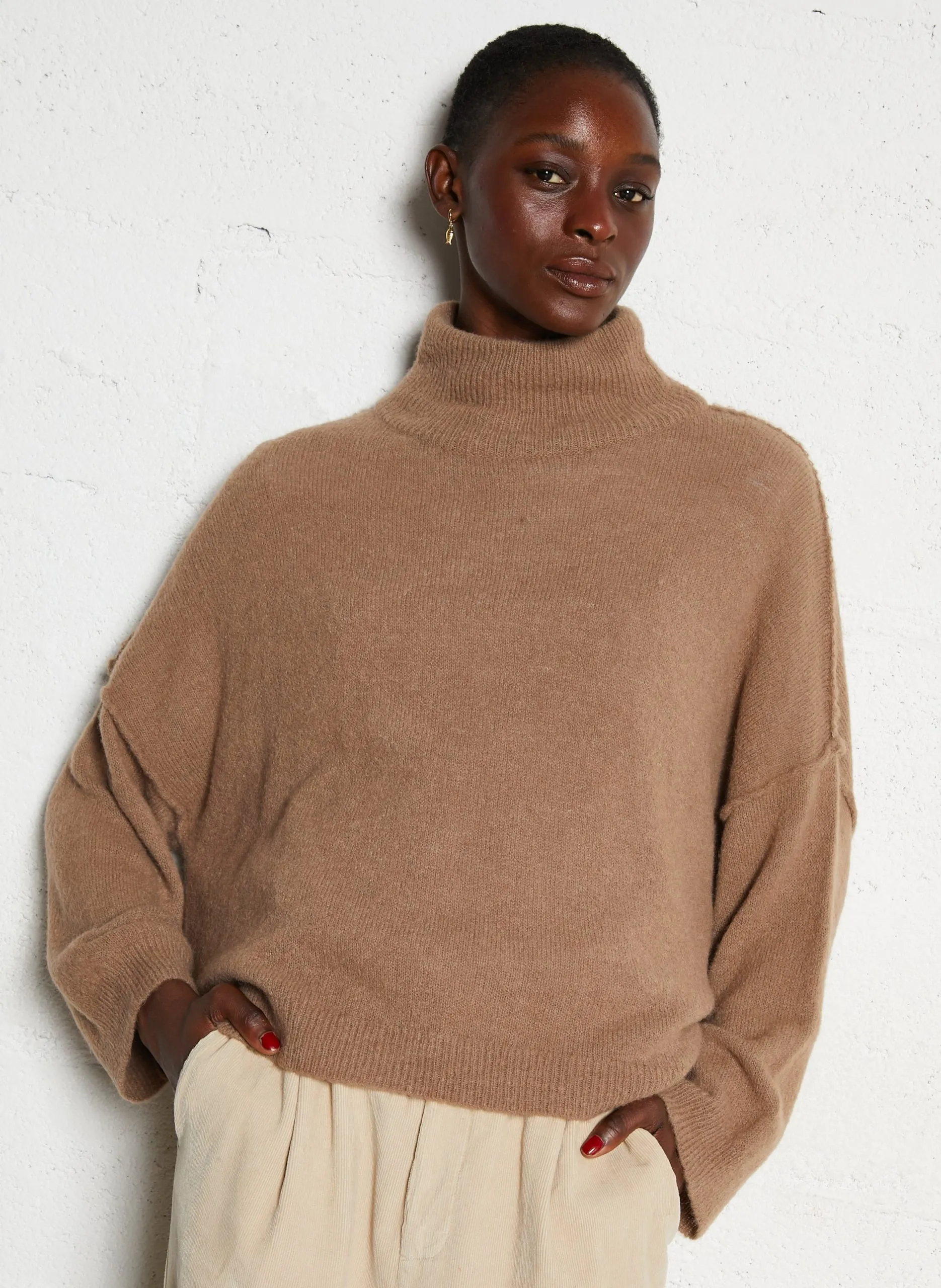 Col roulé ample en maille mélangée Marron BAXY