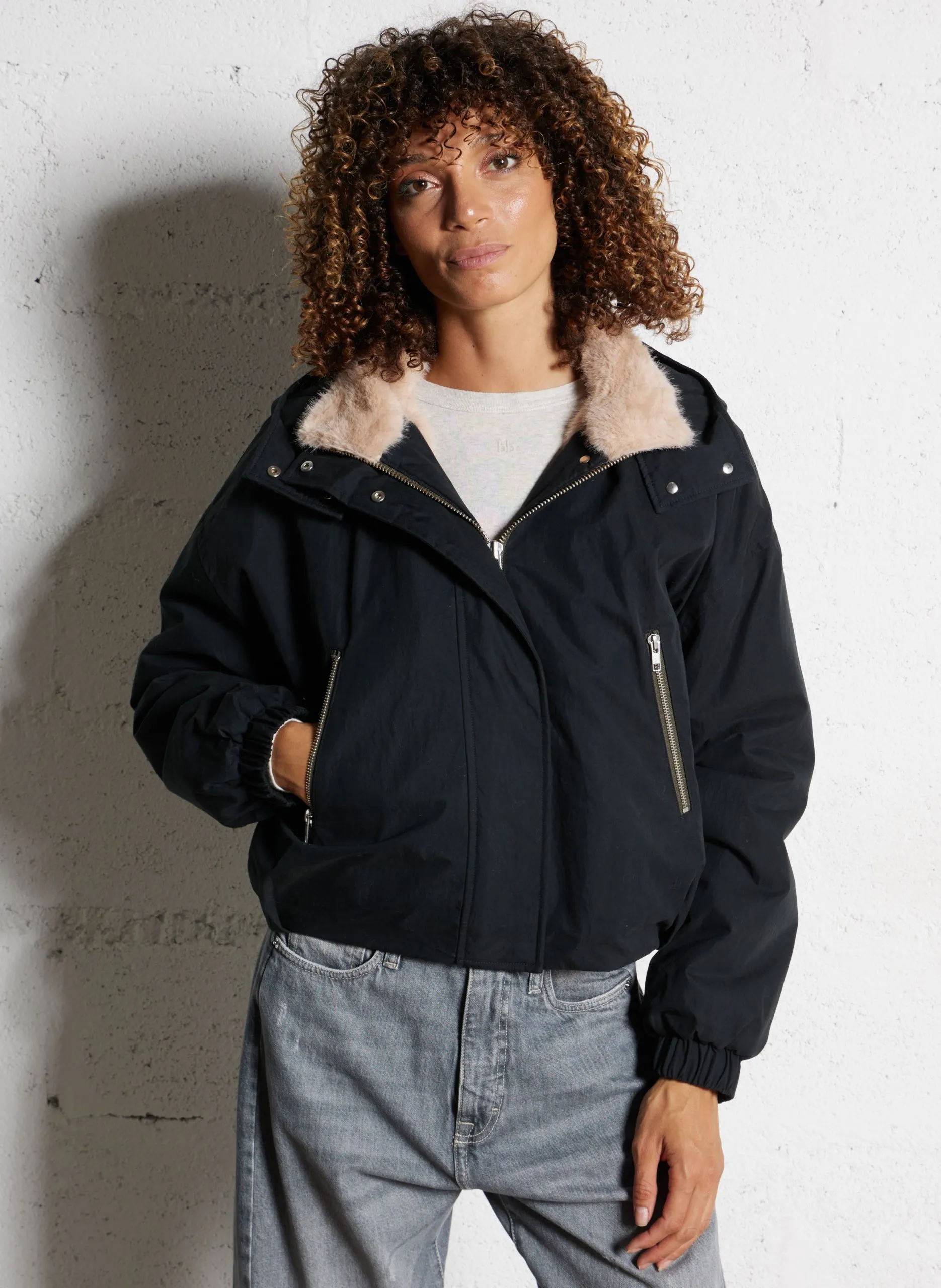 Veste rembourée à capuche Noir HERNA