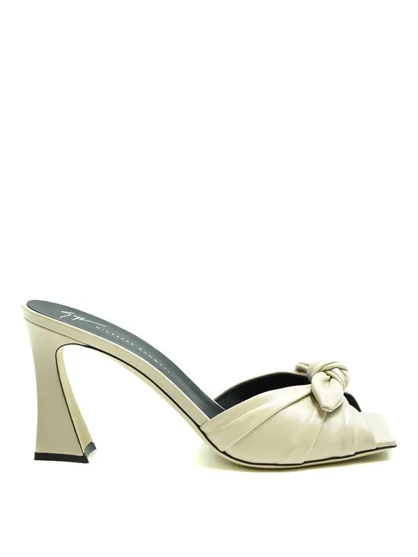 Giuseppe Zanotti Chaussures À Talon - Crème - Crème | E400054003